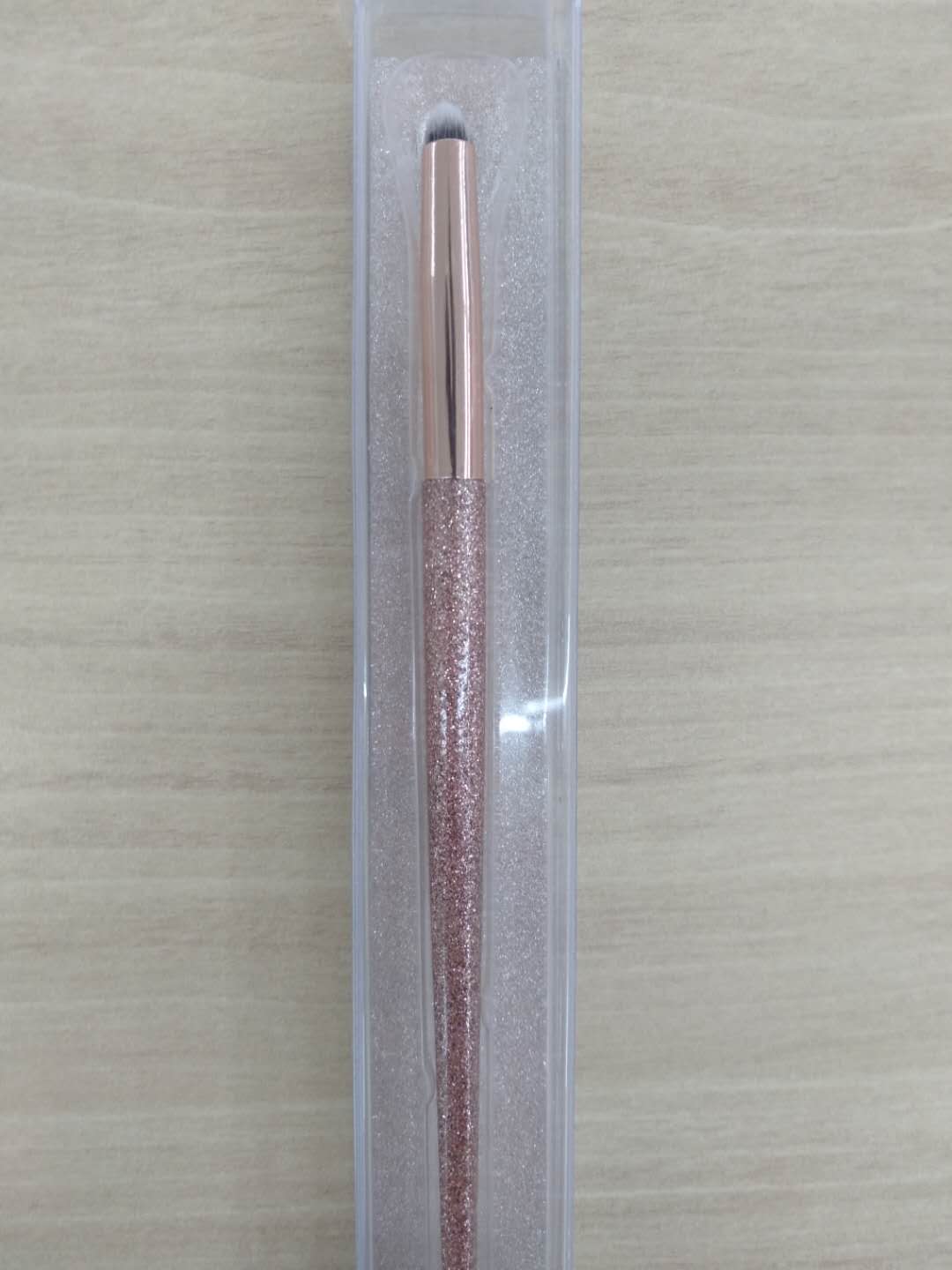 Make up brush make up tool dizzy catch eye shadow stick thumbnail