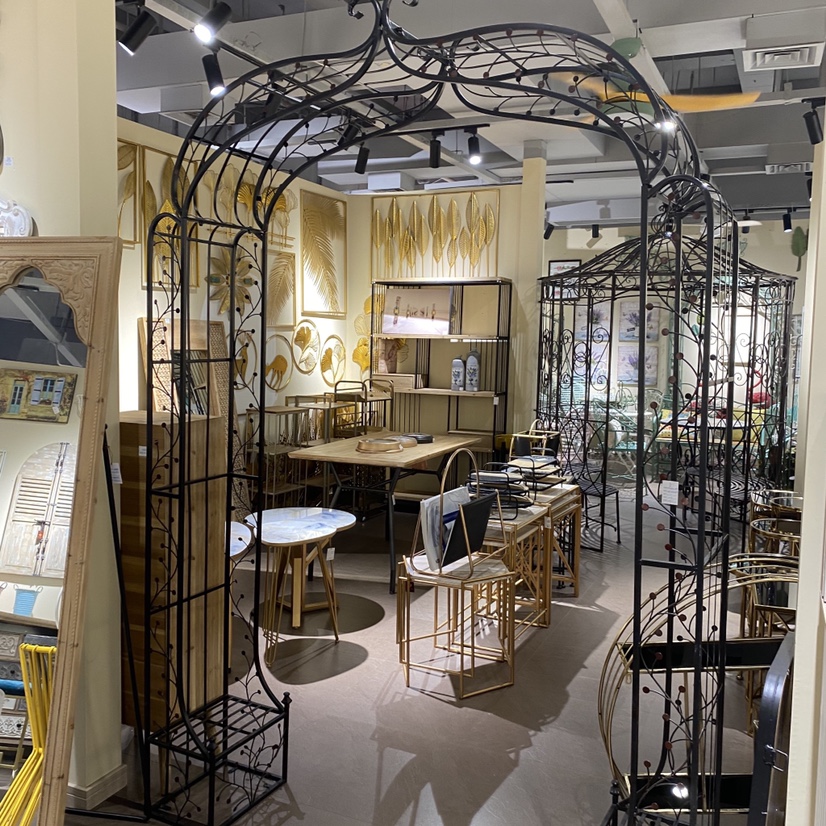 American country, retro ironwork arches, pergolas, garden courtyards, villas, outdoor green plants, climbing pergolas, gardening and sundries undefined