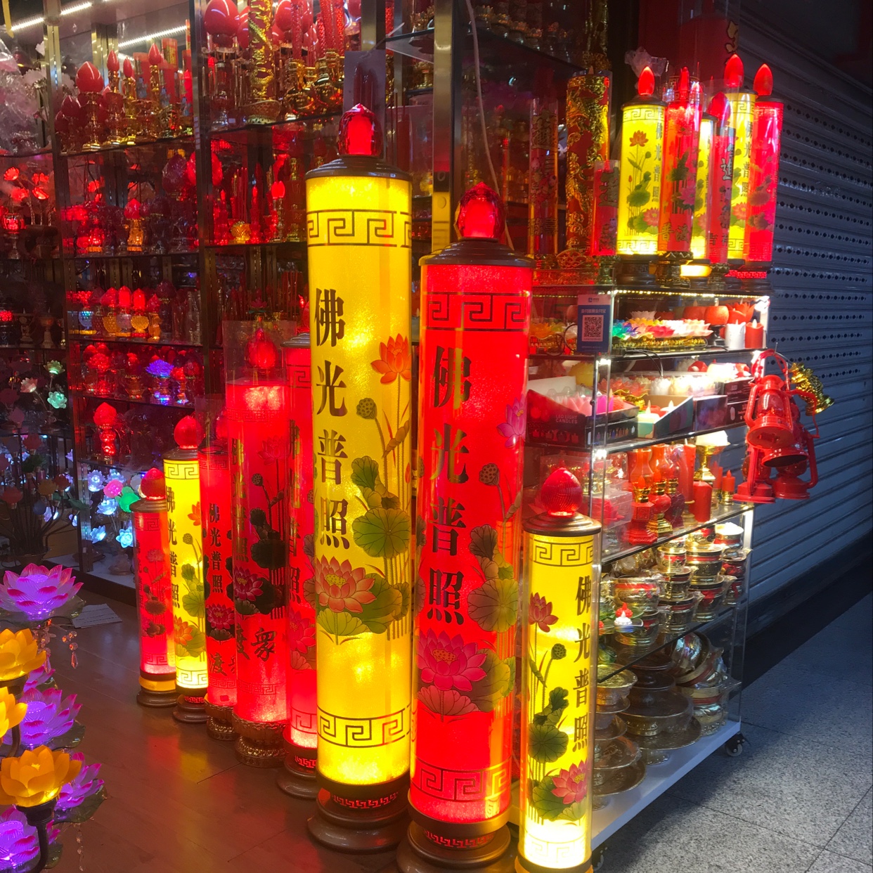 Jingfo Hall Buddhist Utensils and Lighting Factory describe pic - 4