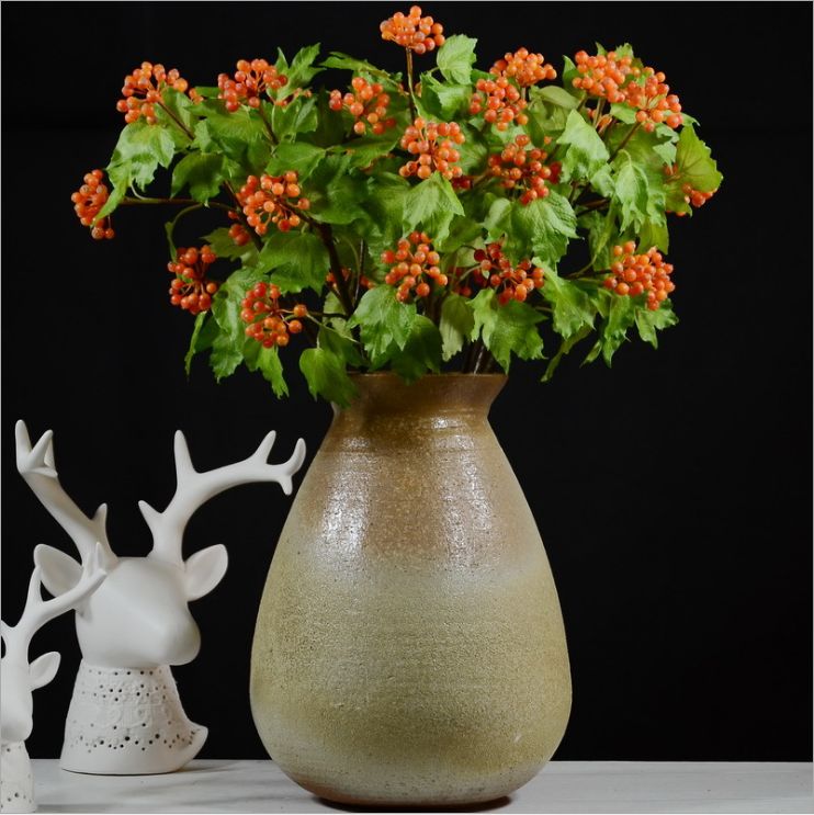 Factory direct sales of Lanjin American-style garden artificial green plants wholesale artificial fruits, artificial snow fruits and red berries