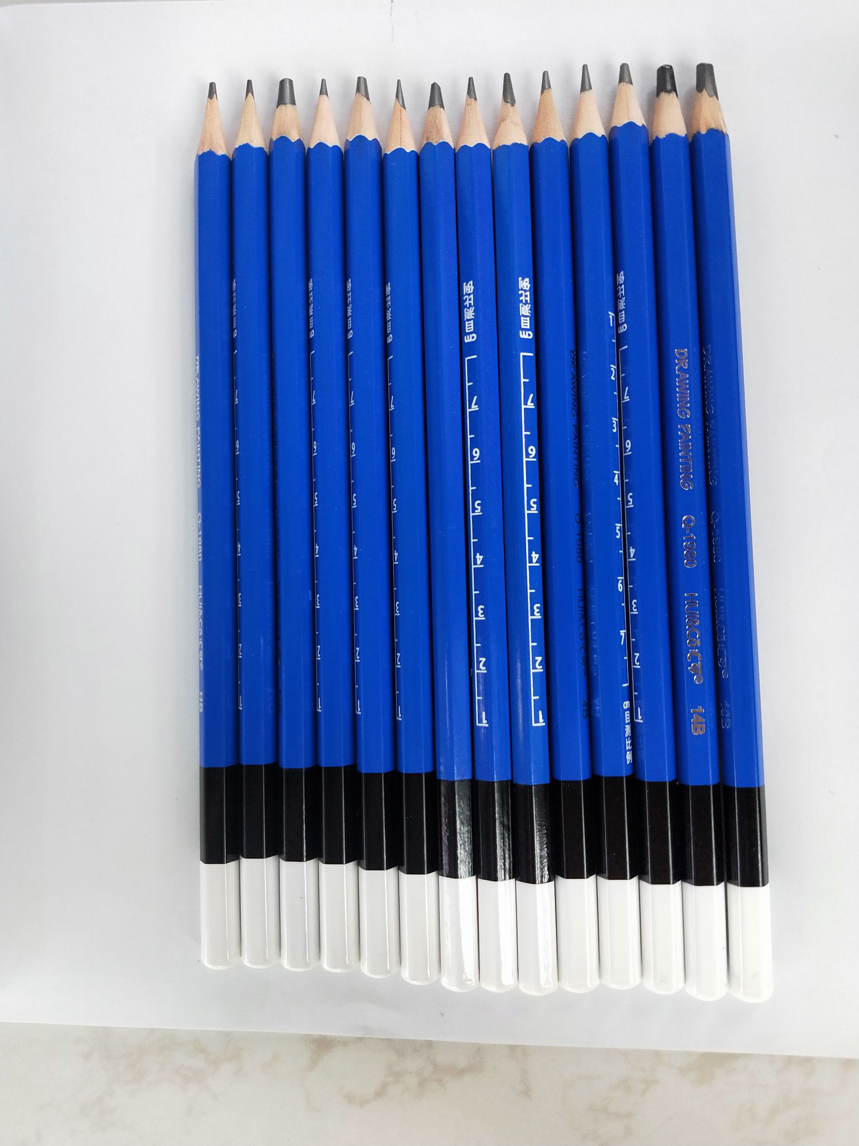 素描铅笔/绘画铅笔/学生铅笔产品图