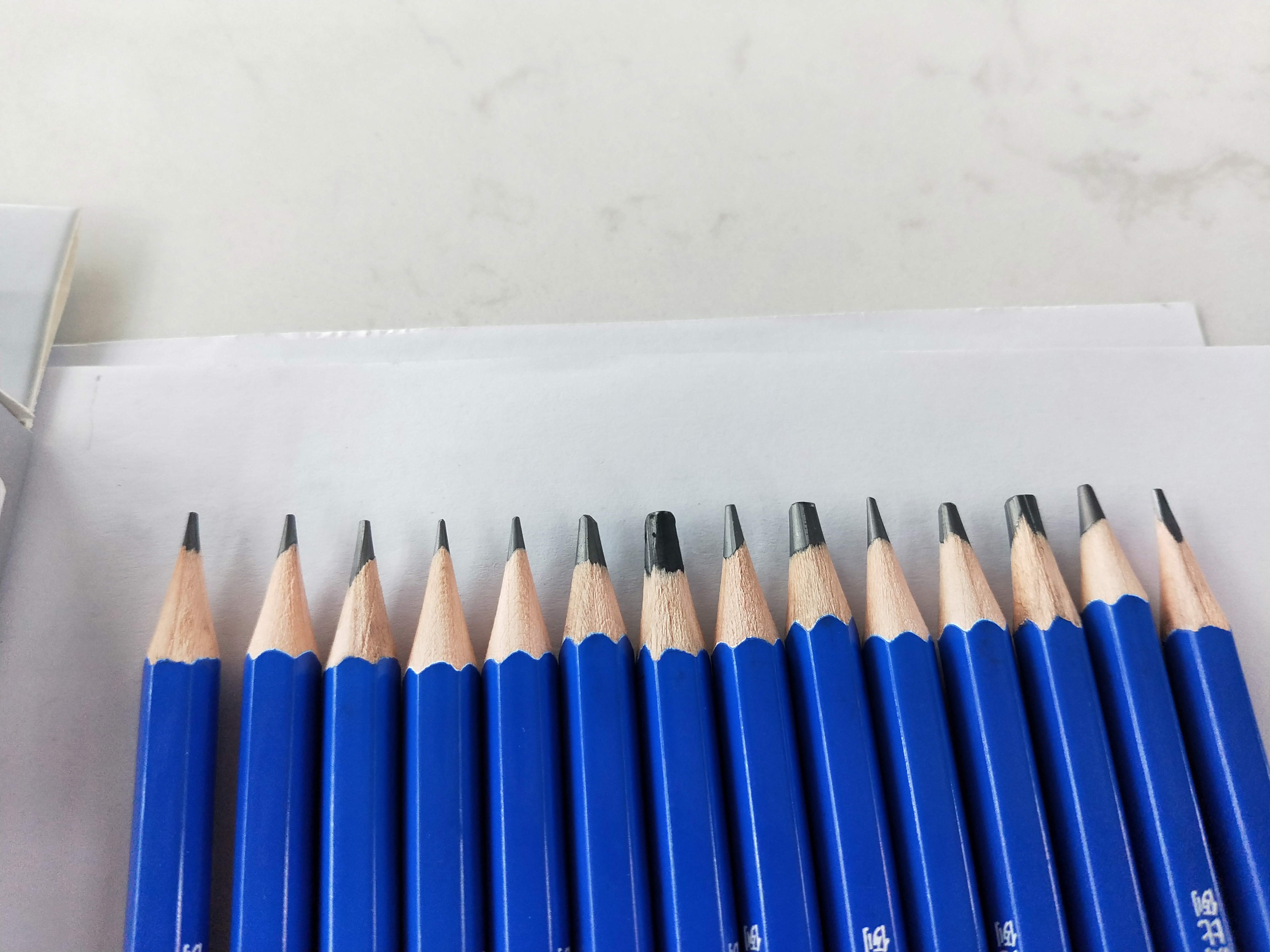 14B,12B,10B,8B,6B,5B,4B,3B,2B,HB,2H,4H,5H,6H专业绘画素描铅笔详情图3