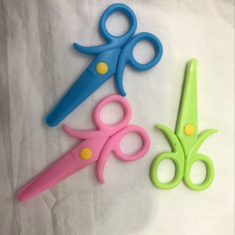 1706 Plastic children's scissors details Picture