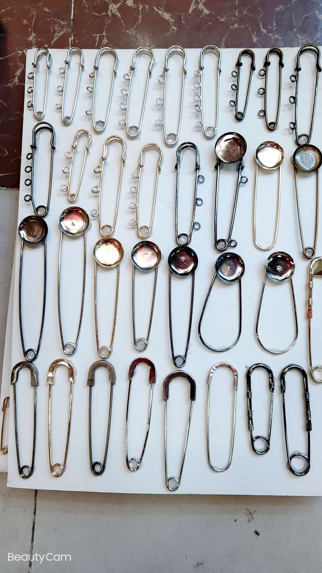 Direct sale of various types of pins