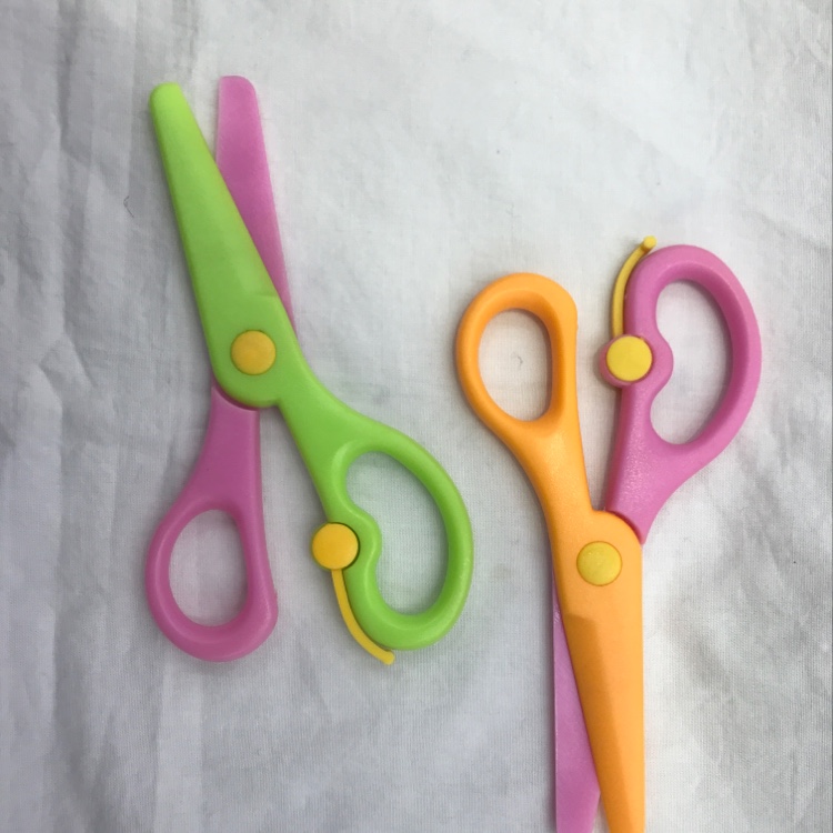 儿童剪刀