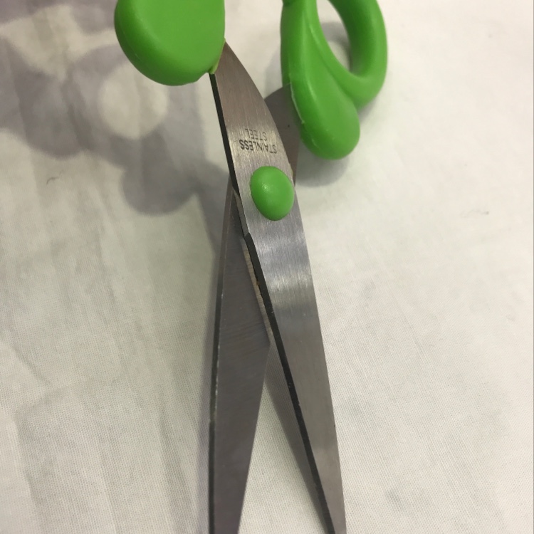 kB2015 Student Scissors Application Scenario