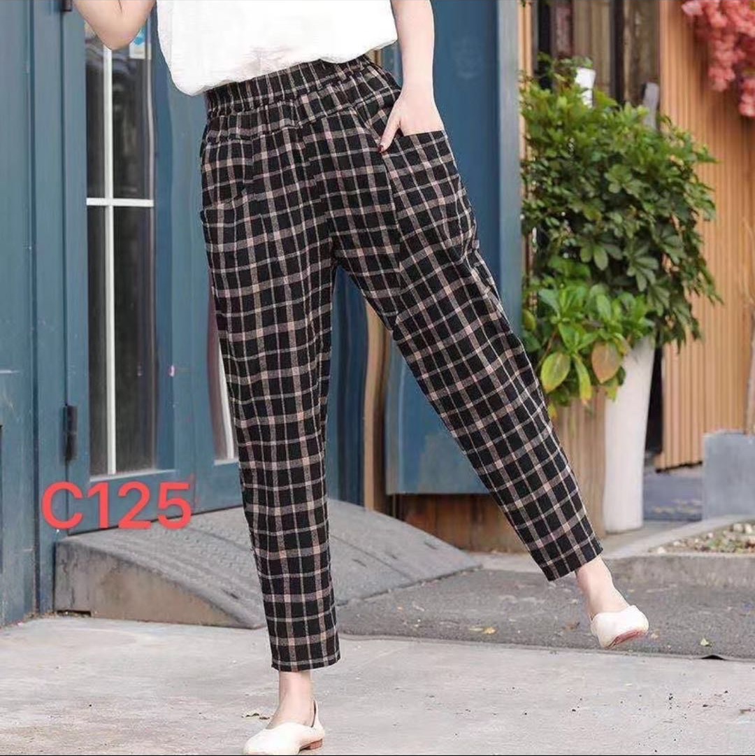Washed cotton and linen printed nine-inch baggy pants details Picture