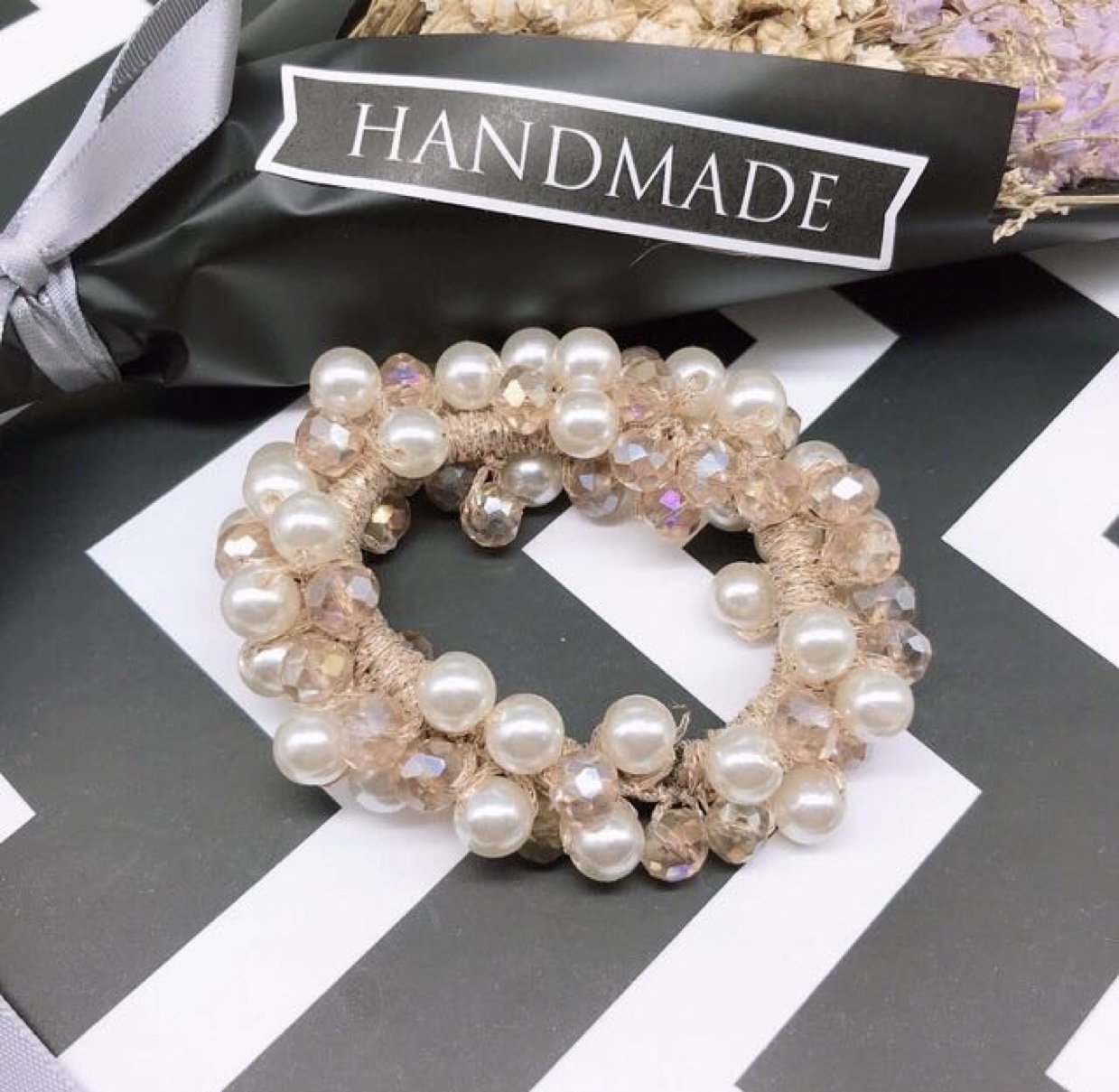 Handcrafted crocheted pearl crystal headband, Korean-style beautiful Internet celebrity LAN Dong Application Scenario