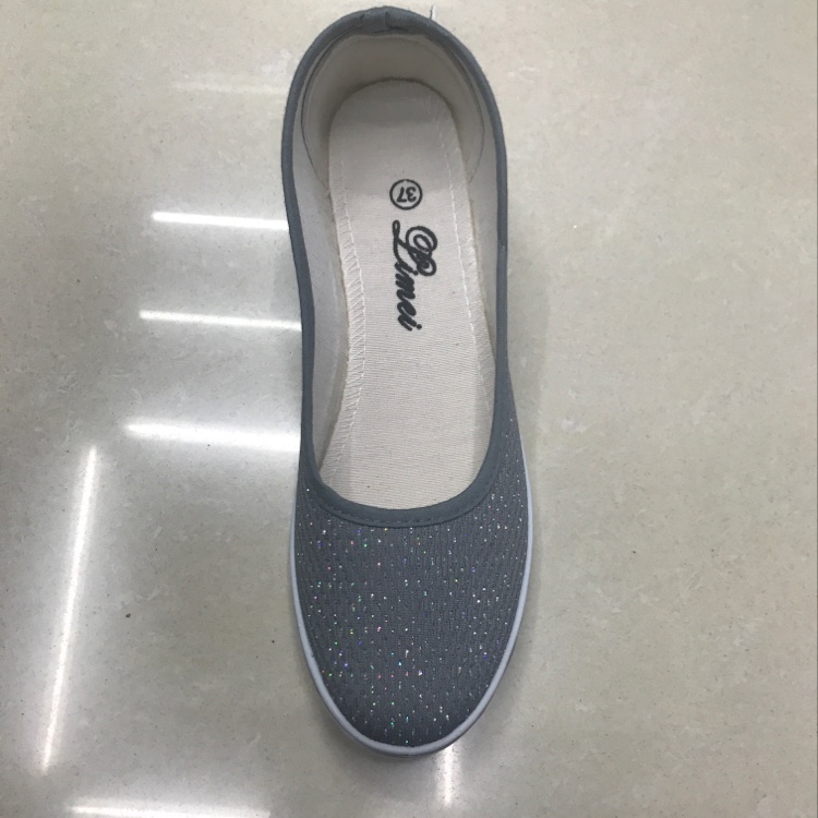 Fashionable slip-on canvas shoes thumbnail