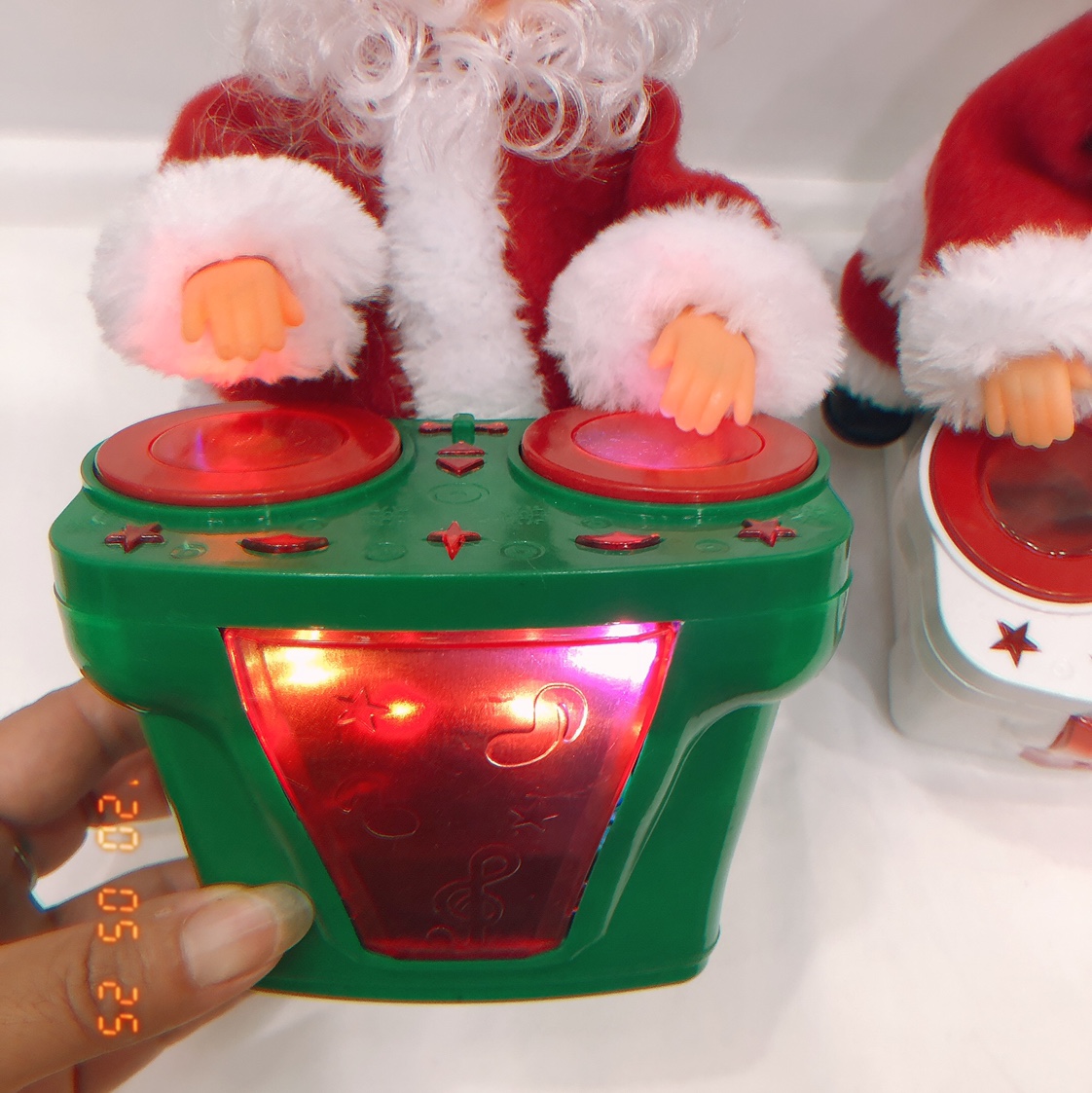 Hua Shuai Christmas Craft Christmas Decoration Explosive New Electric Drumming Old Man Application Scenario