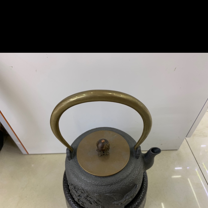 2020 Factory Direct Sales Wholesale And Retail Ten Years Old Shop Cast Iron Old Iron Pot Dapeng Wings Item Picture