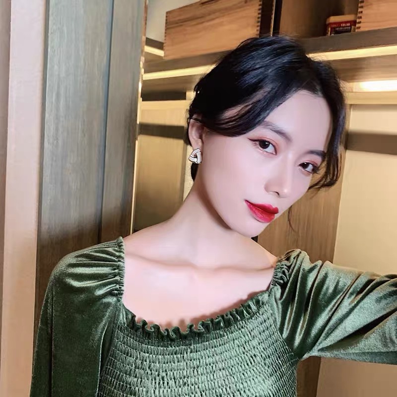 2020 new trendy girls' 925 sterling silver needle stud earrings, commuting earrings, elegant and simple style, pomelo earrings Specification image