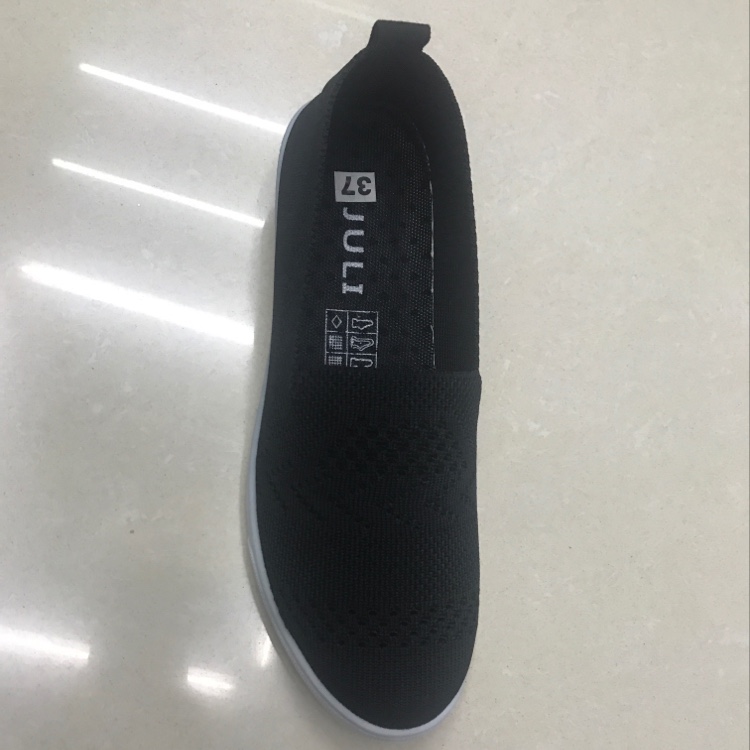 Comfortable black single shoe thumbnail