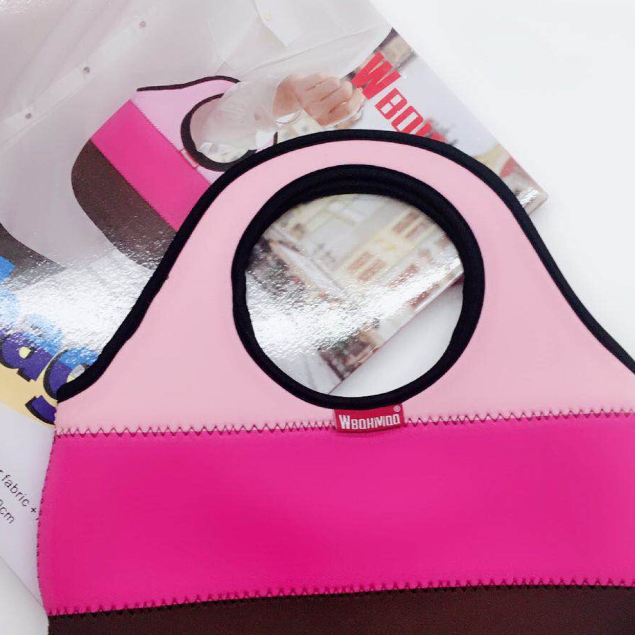 手包化妆包.涤纶面料加橡胶材质.29cm/29cm白底实物图