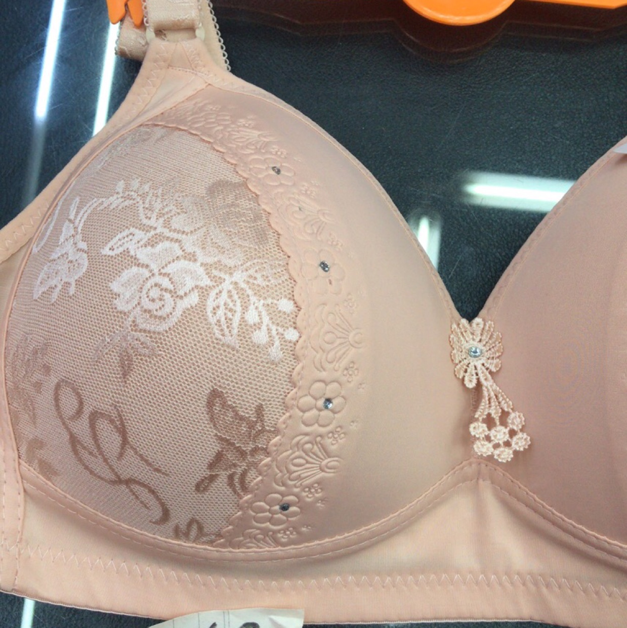 Foreign Trade Bra Women's Gathering Bra Without Underwire Thin Seamless Adjusting Bra Specification drawing