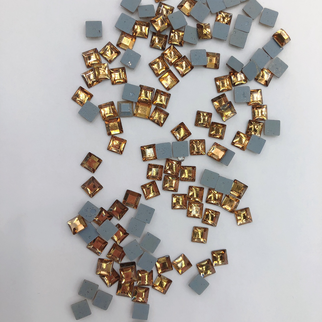 6*6钻石/黄树脂钻/平底钻/玻璃烫钻/厂家直销细节图