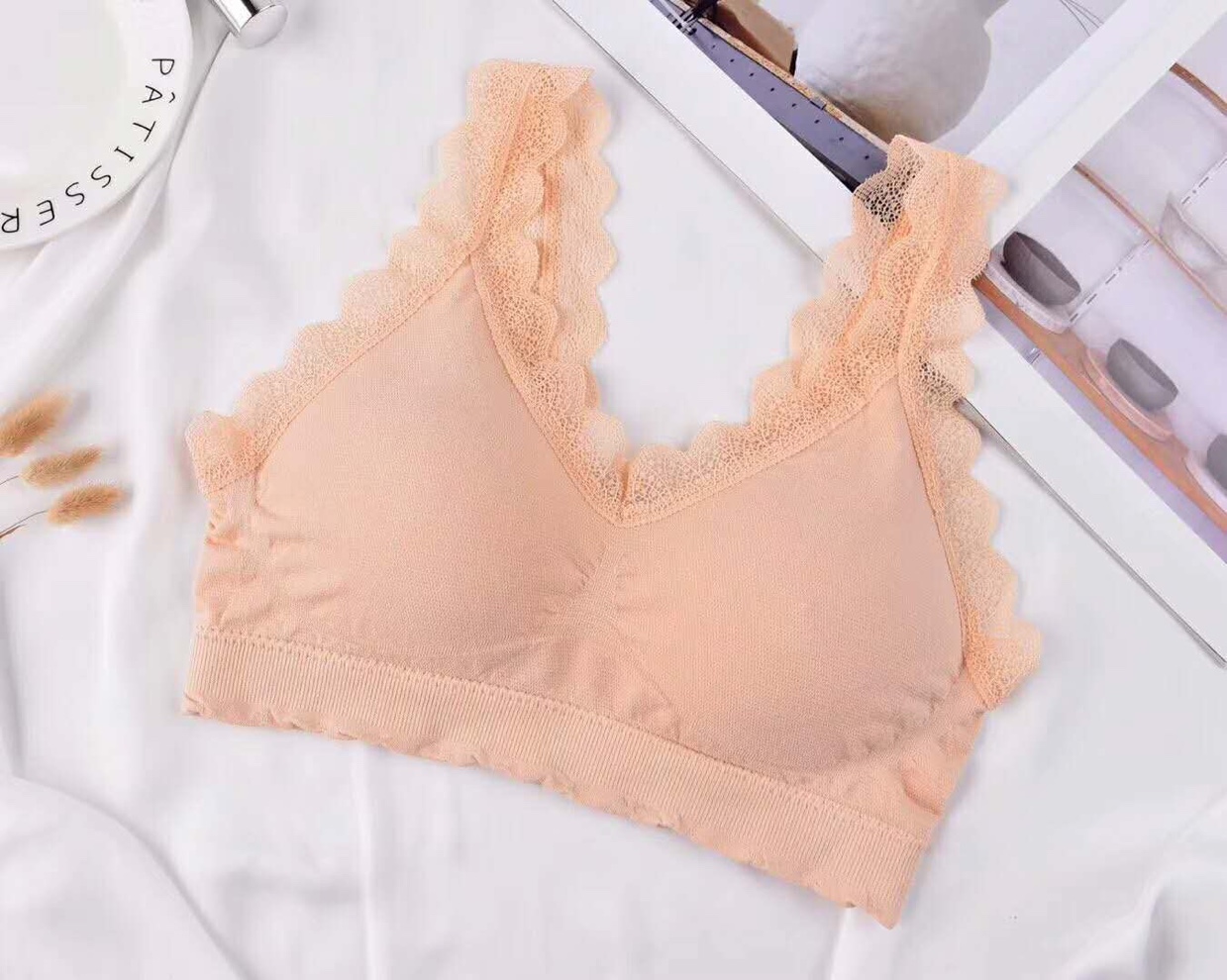 Lace Lingerie Women's Push-Up Bra Without Underwire Thin Seamless Student Girl Adjustable Bra Specification drawing