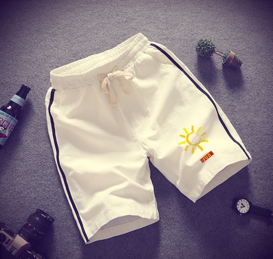 Hong Kong Fashion Brand Large Size Casual Shorts Men Hong Kong Wind Sports Loose Beach Pants Letters Draw Rope Cotton Linen Five Quarter Pants Men