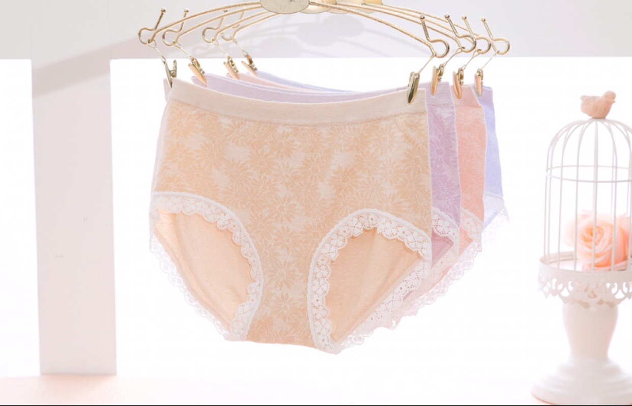 Women's Underwear Mid-Waist Antibacterial Breathable Triangle Sexy Lace Seamless Girly Underwear