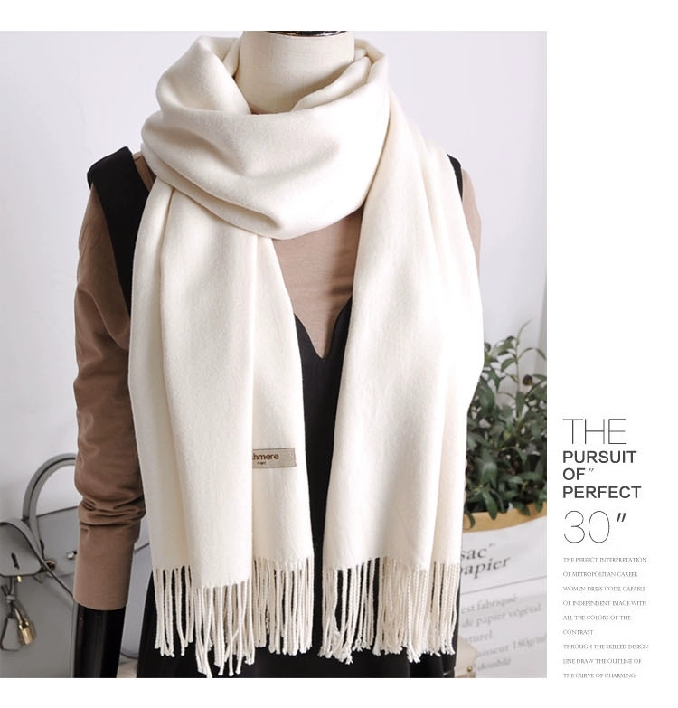 Scarf Edge Line Fine Display