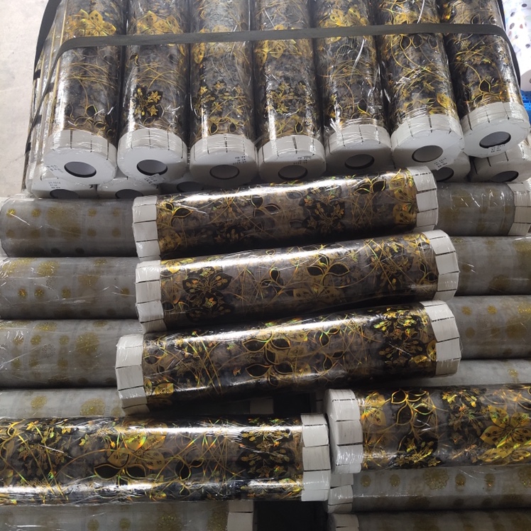 PVC soft glass tablecloth with floral patterns, European-style living room coffee table mat Item Picture