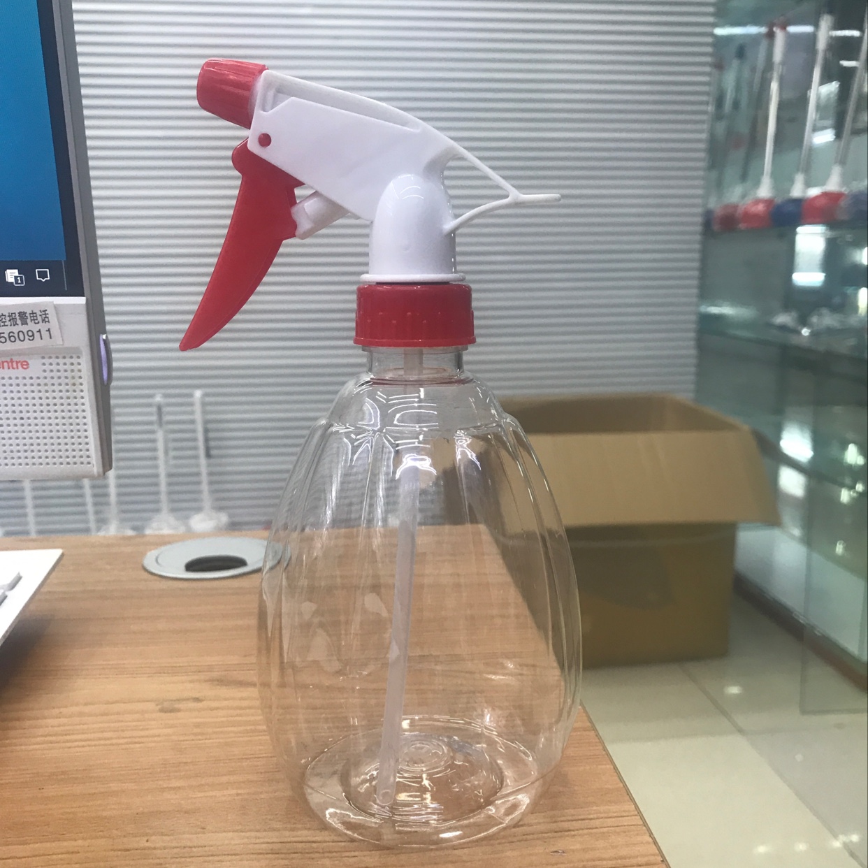 厂家直销浇花器 浇花瓶 理发工具 塑料喷壶500ml