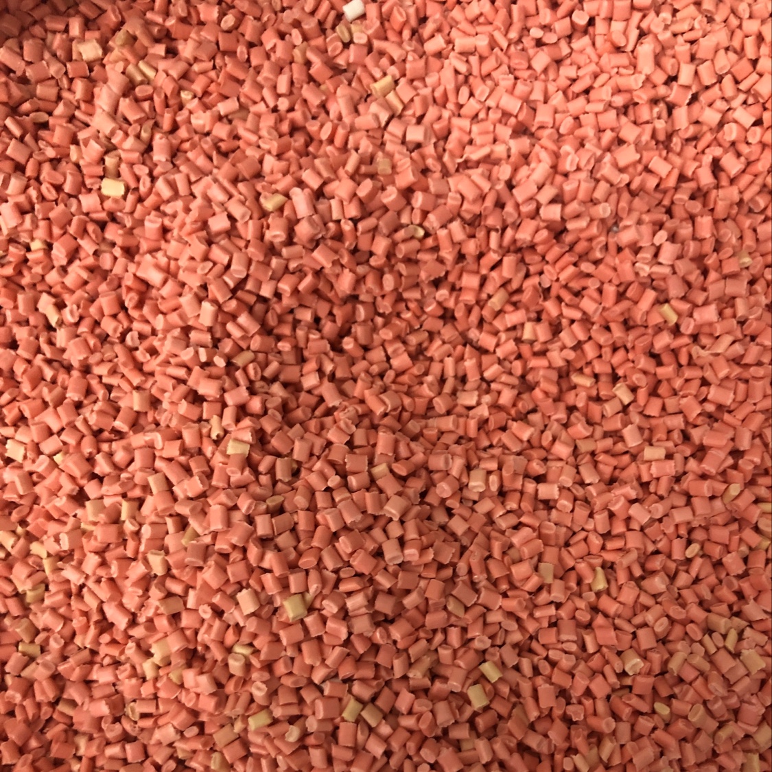Pink granular propylene (recycled material)