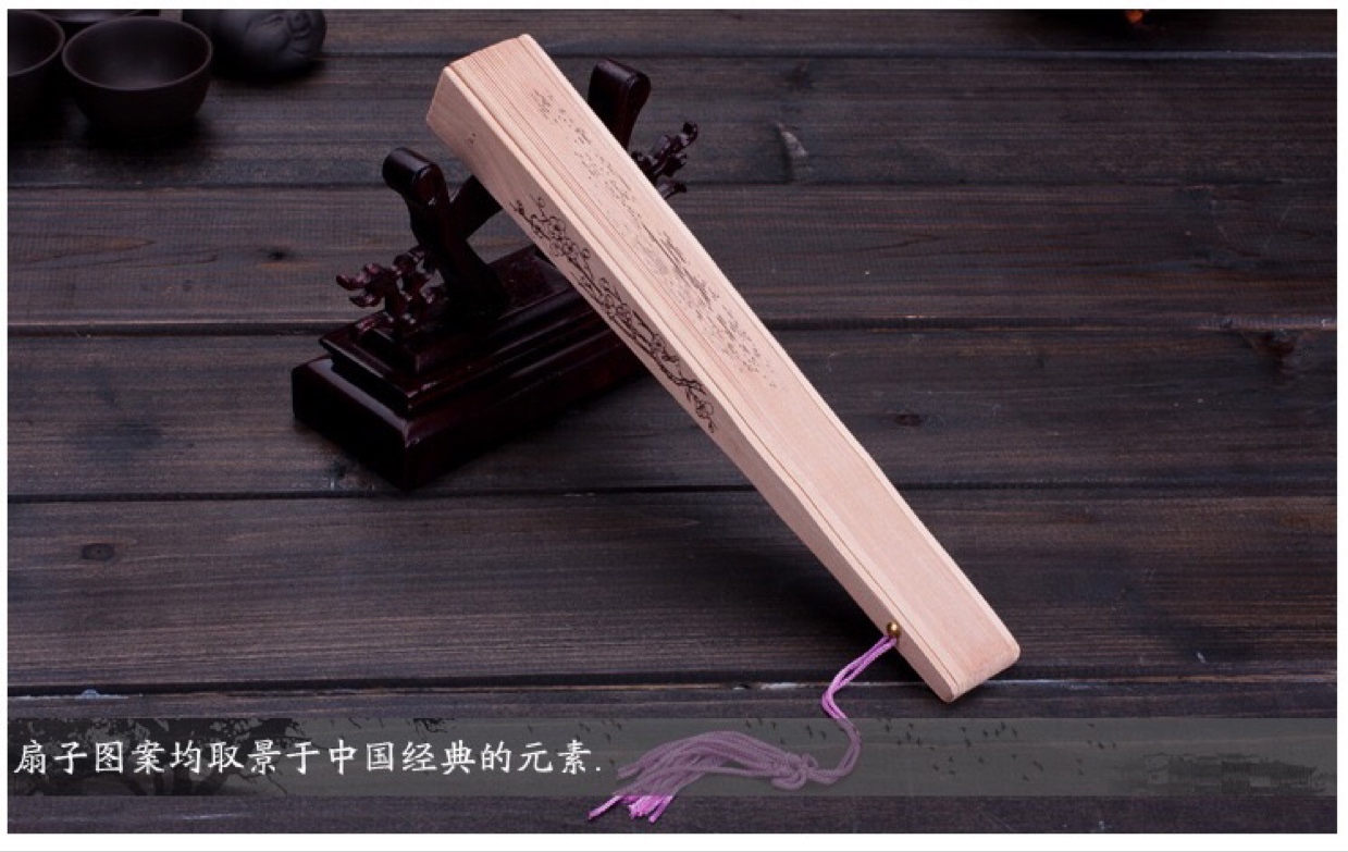 Estilo antiguo portátil ventilador plegable vintage mujer de madera danta aroma madera plegable abanicos tallado artesanía China viento regalo fan Application Scenario