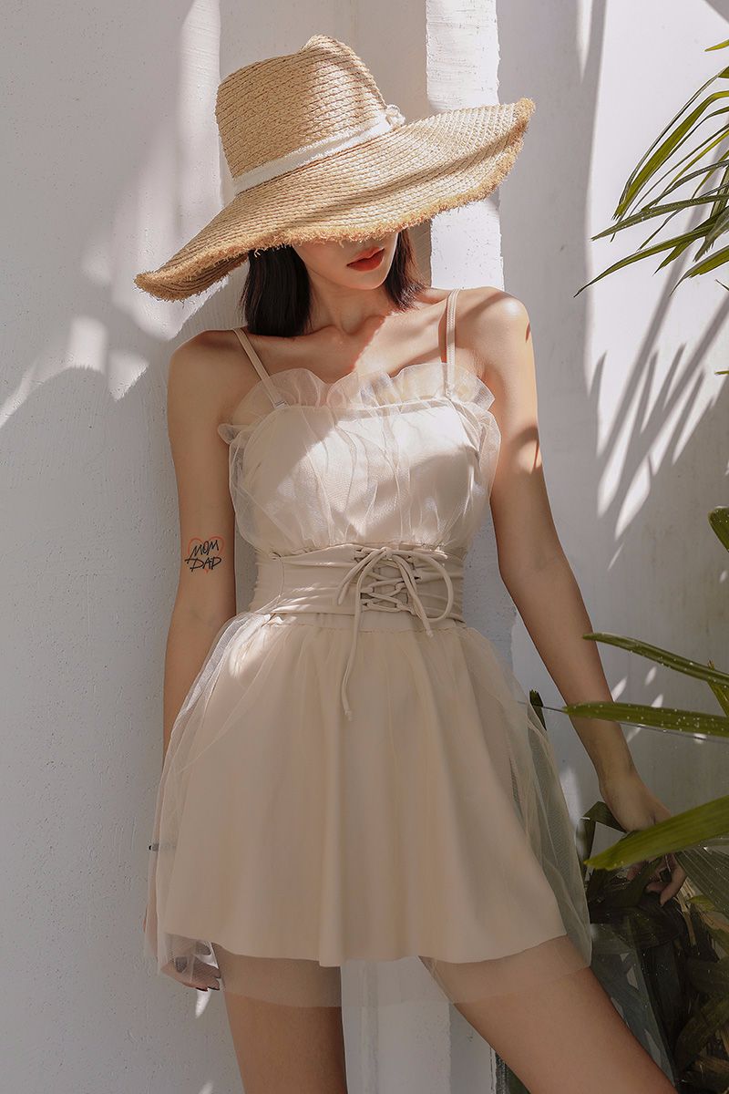 South Korean Small Fragrant Wind Short Sleeve Sleeve Sexy Conservative Hot Spring Thin Cover Belly One-Piece Swimsuit Woman details Picture