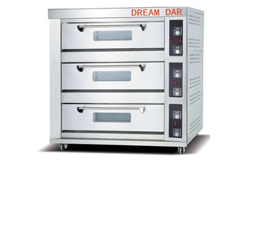 Three layers and six plates of electric pizza oven An electric oven bread pizza cake