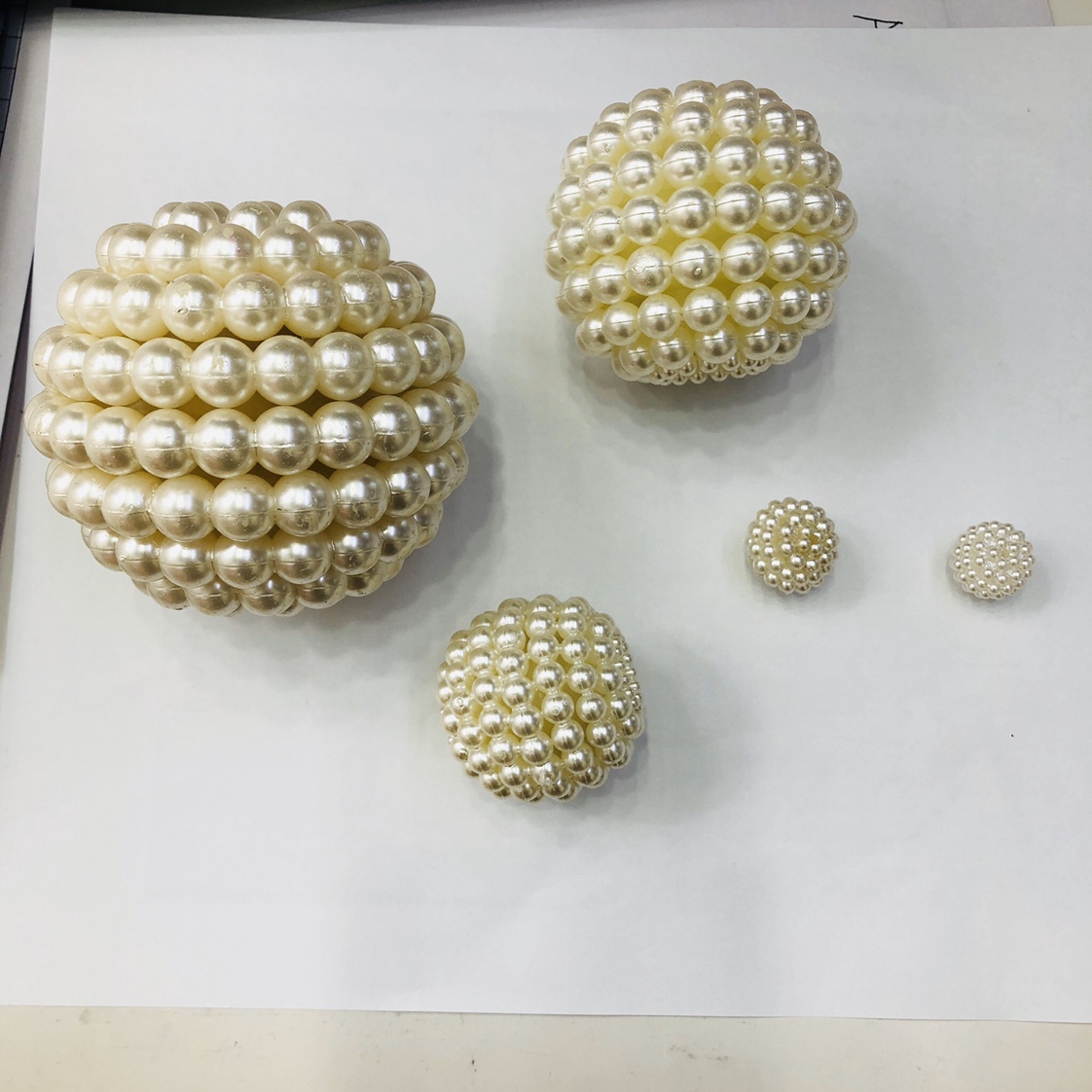 厂家直销abs杨梅球工艺品烛台配件窗帘配件门帘配件60mm40mm30mm24mm22mm20mm18mm16mm14mm产品图