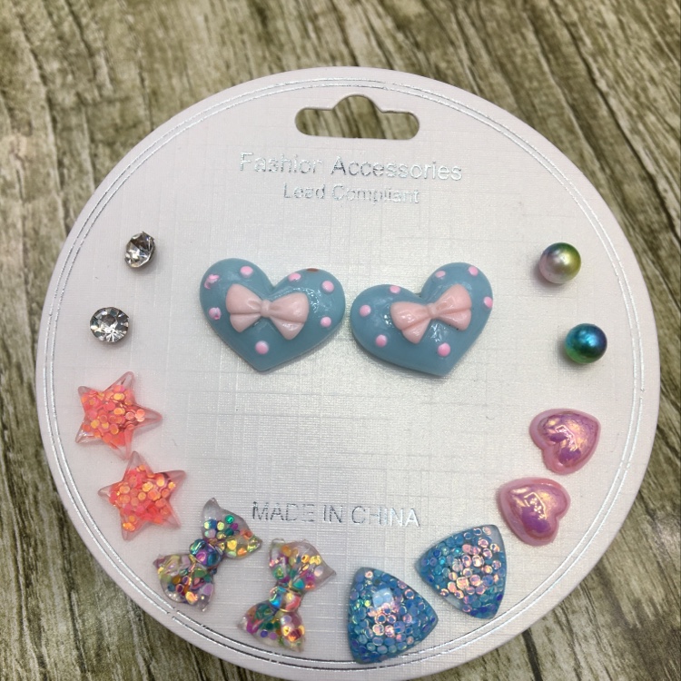 耳钉1501 ，一打12卡，50打起订