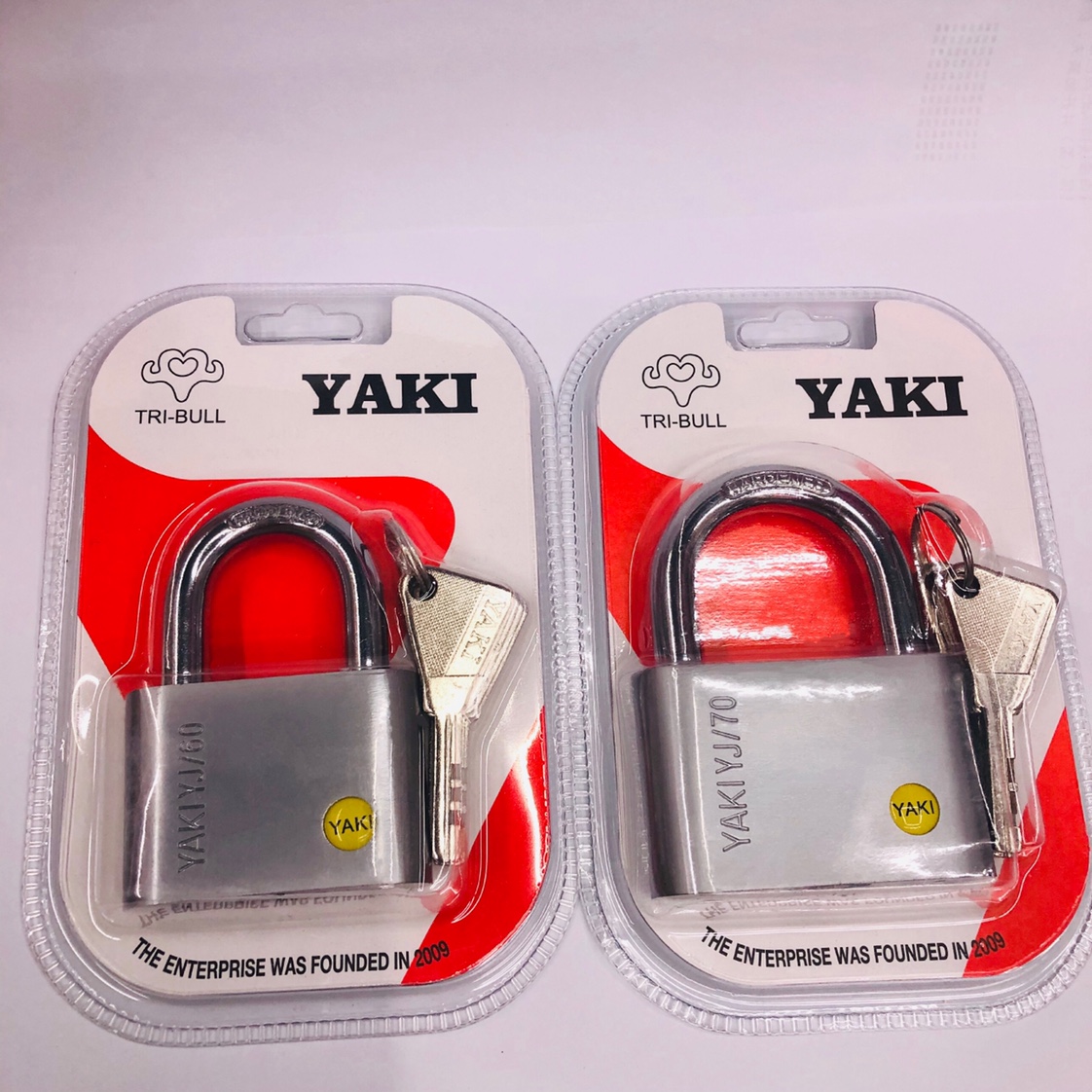 Large fillet blade lock thumbnail