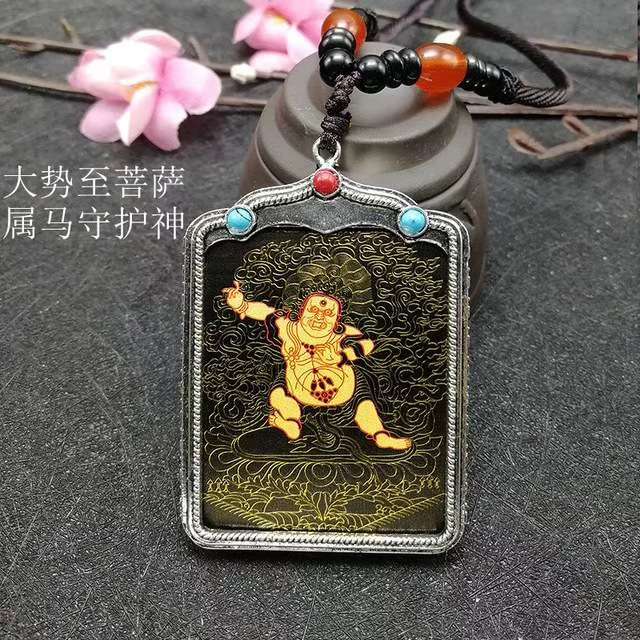 The Tibetan black gold Thangka necklace featuring the twelve zodiac signs and eight guardian deities brings good luck in the Year of the Rabbit Item Picture