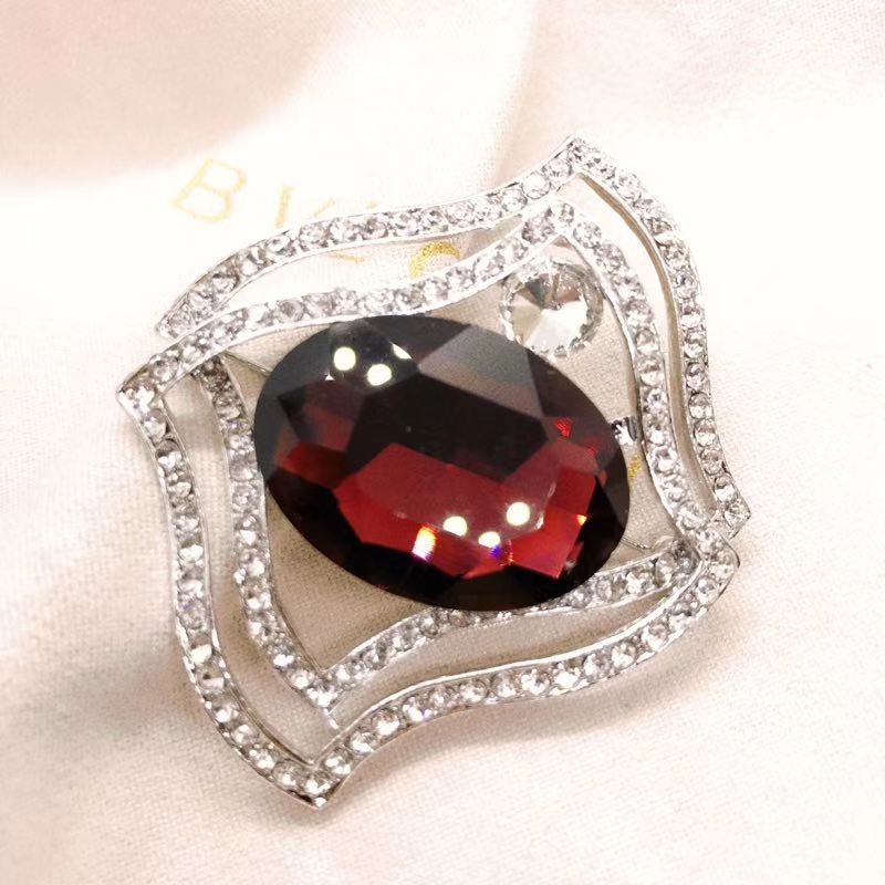 Rhinestone brooch