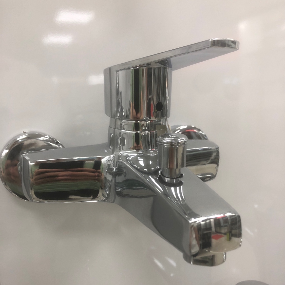 Zinc alloy bathroom faucet