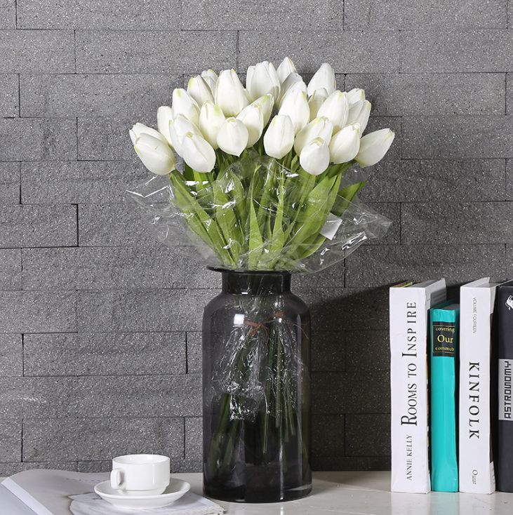 Yiwu quality artificial tulips 12 stems hand-held notes, Brinda tulips hand-held notes, artificial tulips, artificial flowers, silk flowers, artificial flowers, home decoration, wedding arrangement