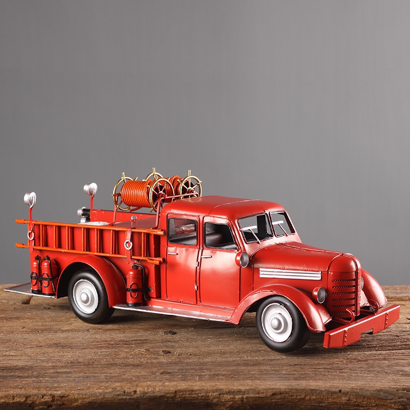 Wrought iron decoration fire truck tabletop presents a nostalgic gift thumbnail