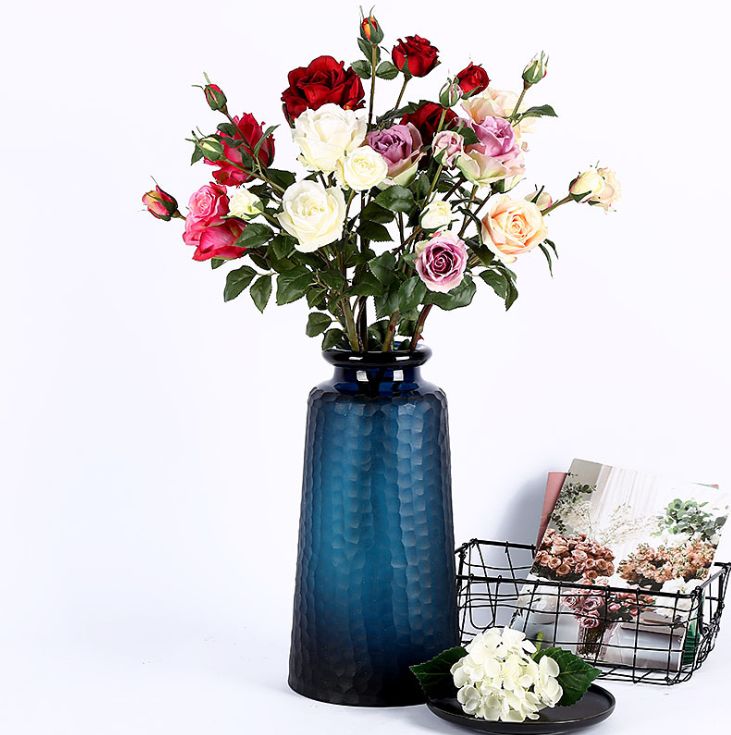 Yiwu Quality High-end artificial rose bouquet, 6-head Cold Beauty rose details Picture