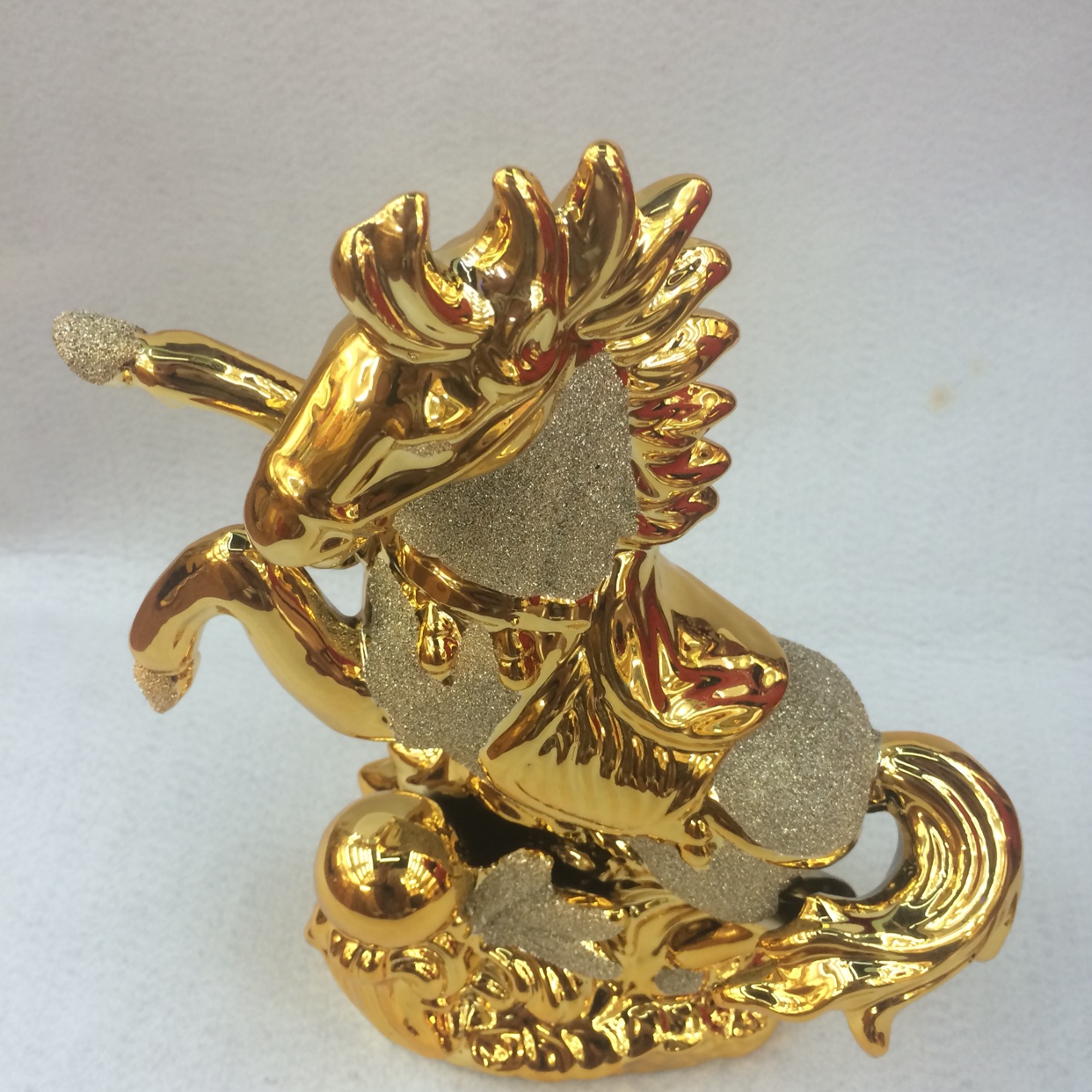 Ceramic horse decorations thumbnail