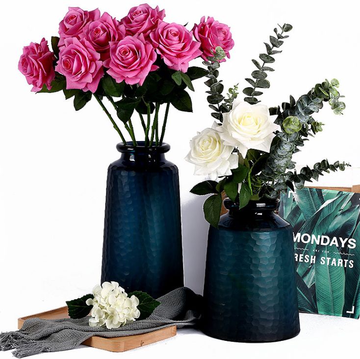 Yiwu high-quality high-fidelity rose, single hand feel rose, high-end moisturizing rose, artificial flower for home decoration details Picture
