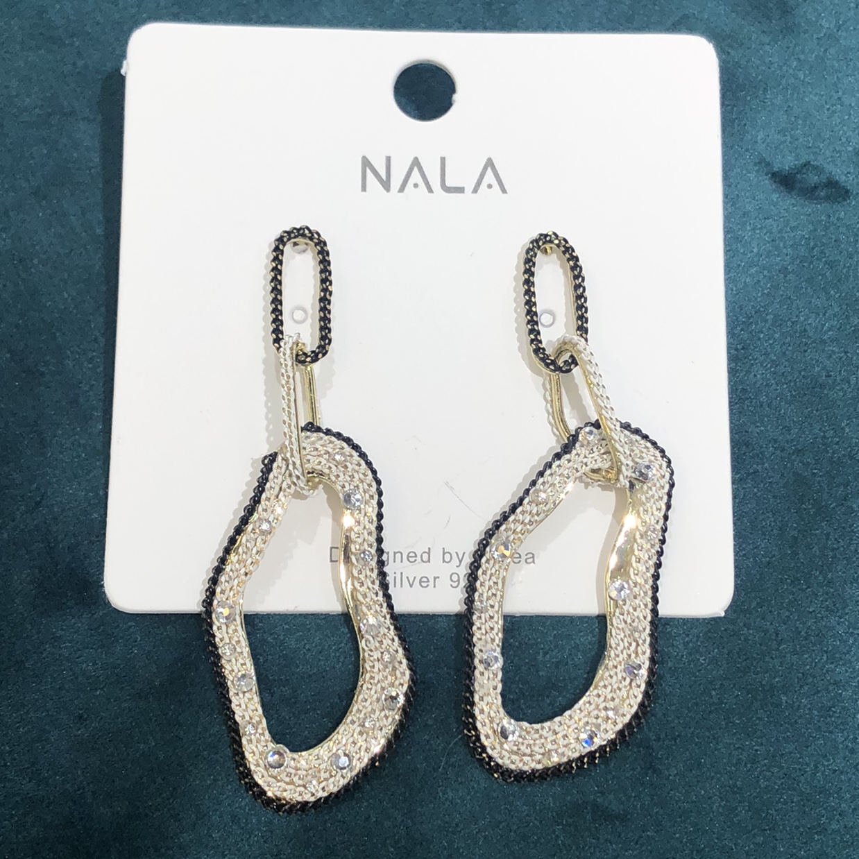 South Korea earrings thumbnail