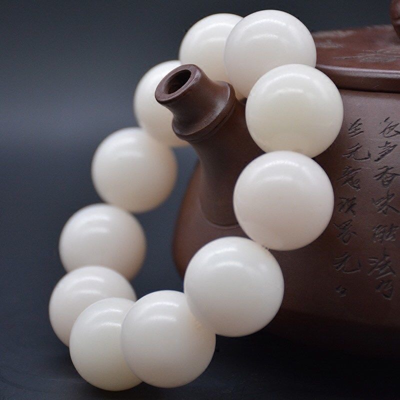 White jade Bodhi Buddha beads hand string thumbnail