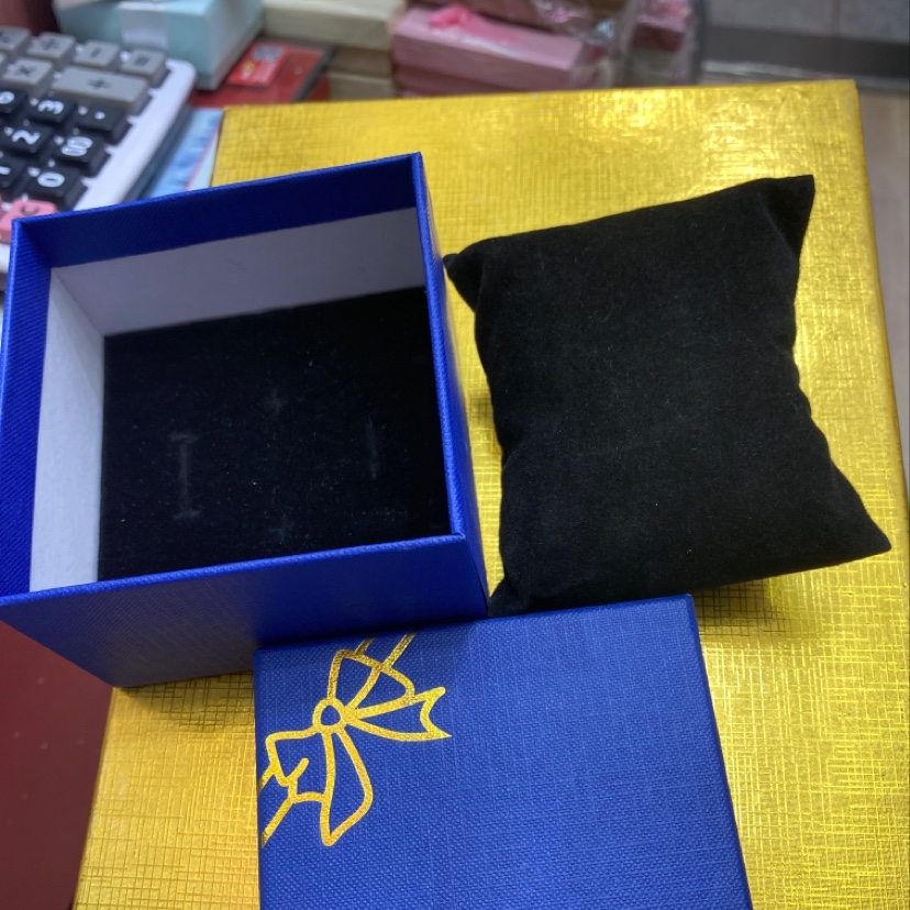 9x9x5.5手表包装盒细节图