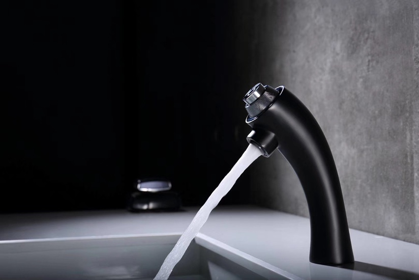 Dolphin Series all-copper key faucet
