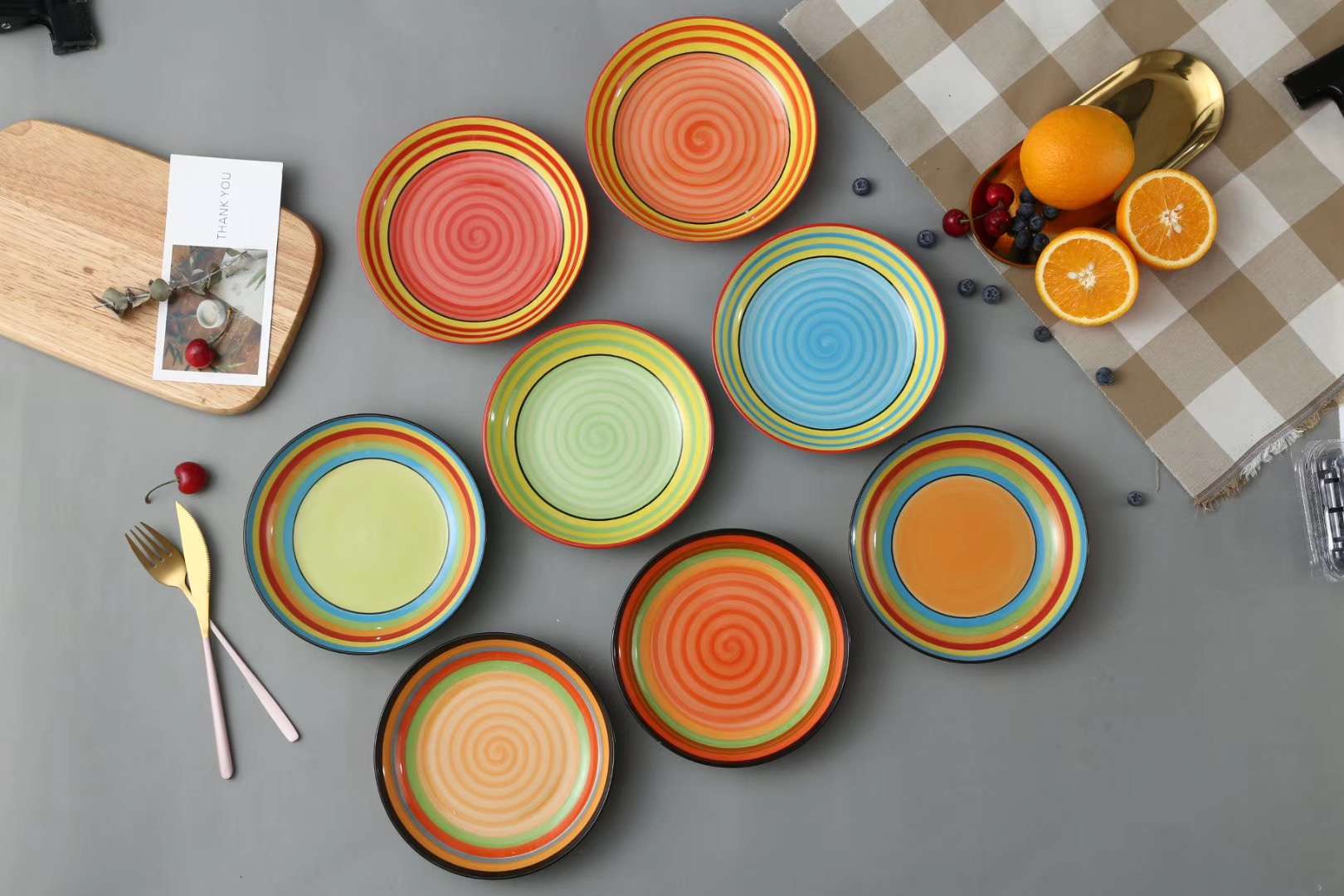 Presents the range of fruit trays in different sizes and styles, emphasizing their ability to adapt to a variety of occasions