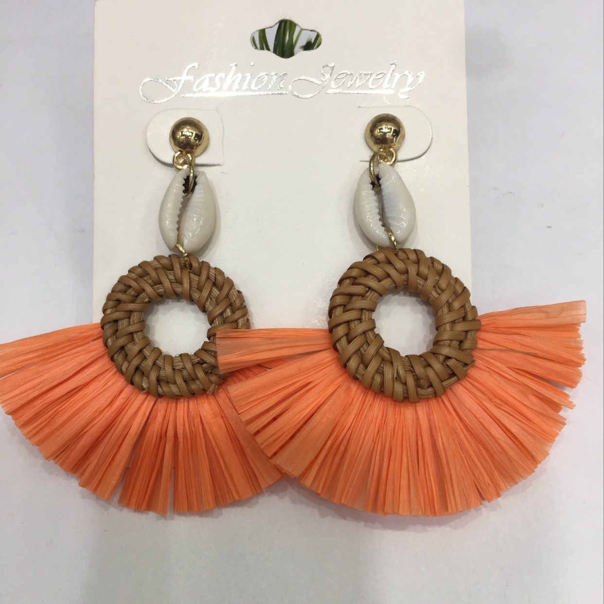 Seaside vacation and leisure rattan woven fashionable grass shell earrings
