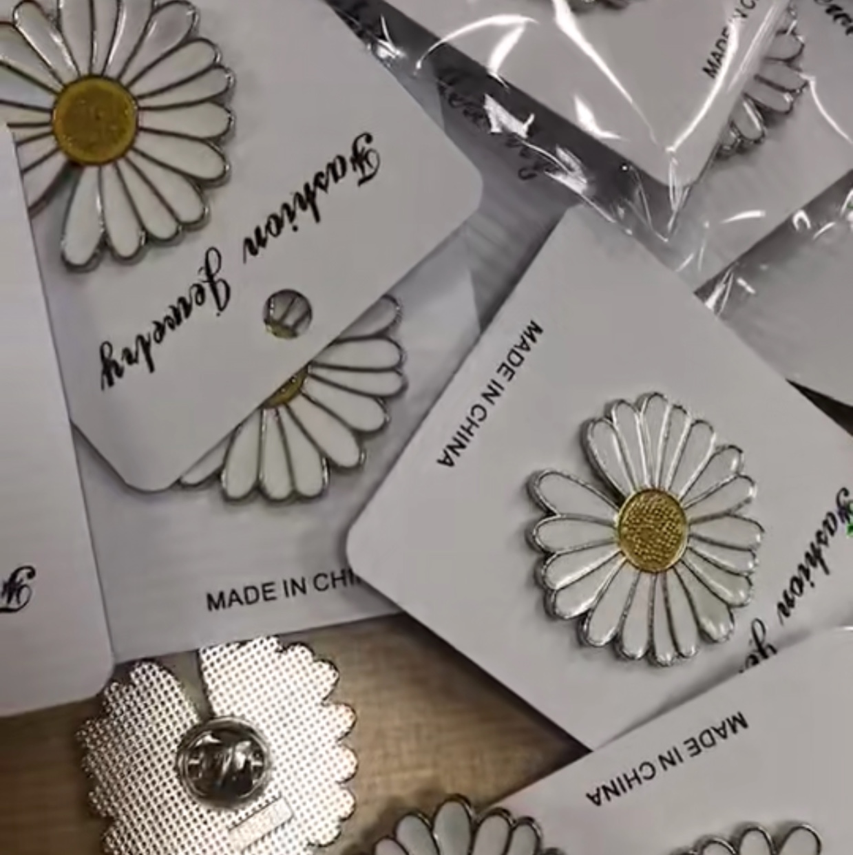 辅料/纽扣/暗扣产品图