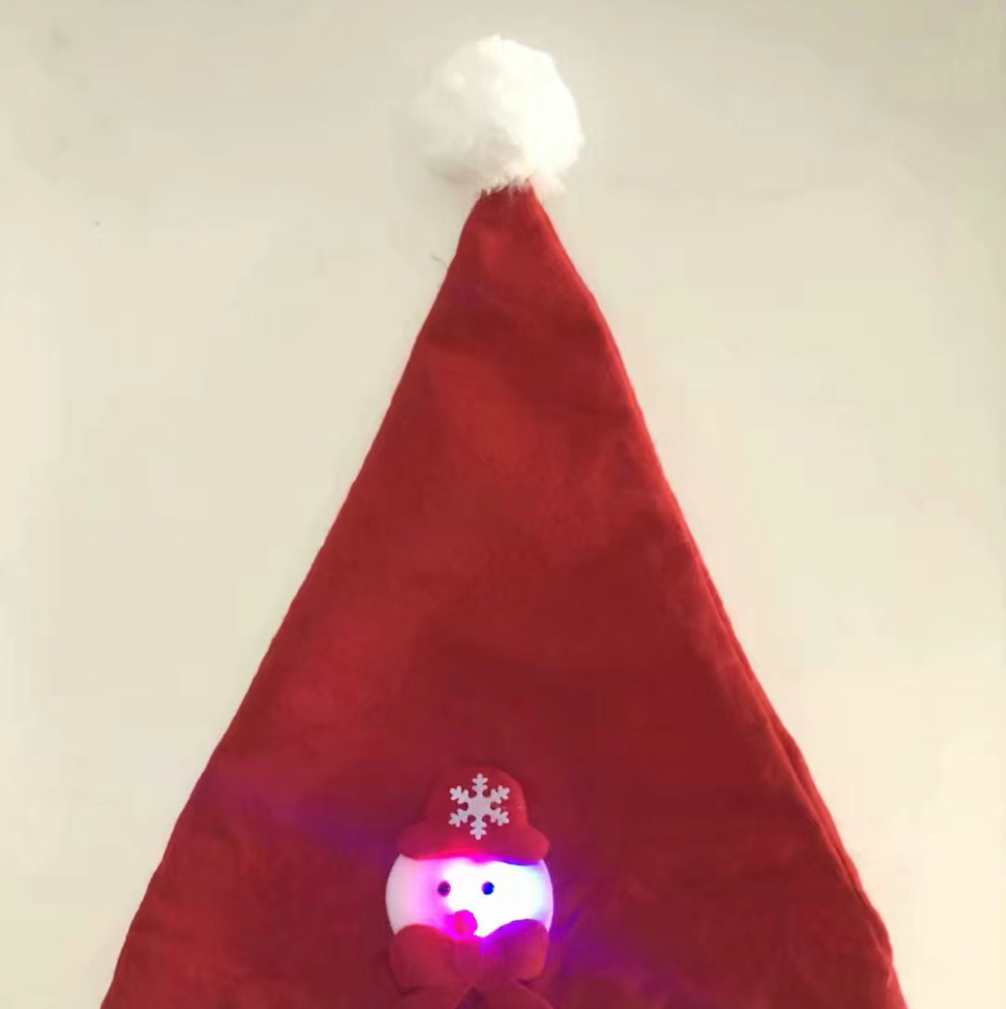 Flashing light doll Christmas hat with light cartoon Christmas hat Application Scenario