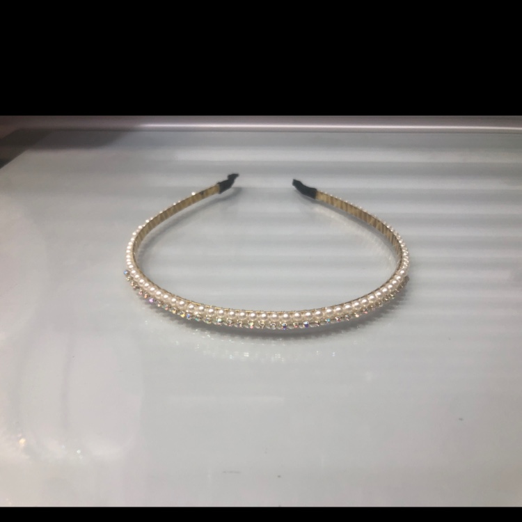 Pearl chain headband thumbnail
